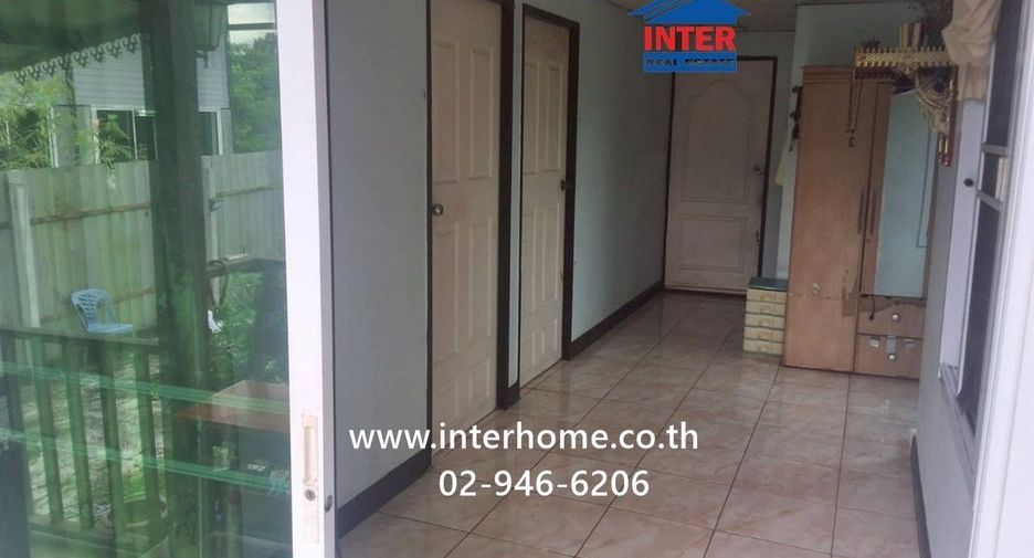Casa en venta de 3 habitaciones en Sai Noi, Nonthaburi