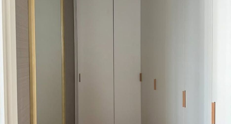 À louer et à vendre 2 chambres condo à Pathum Wan, Bangkok