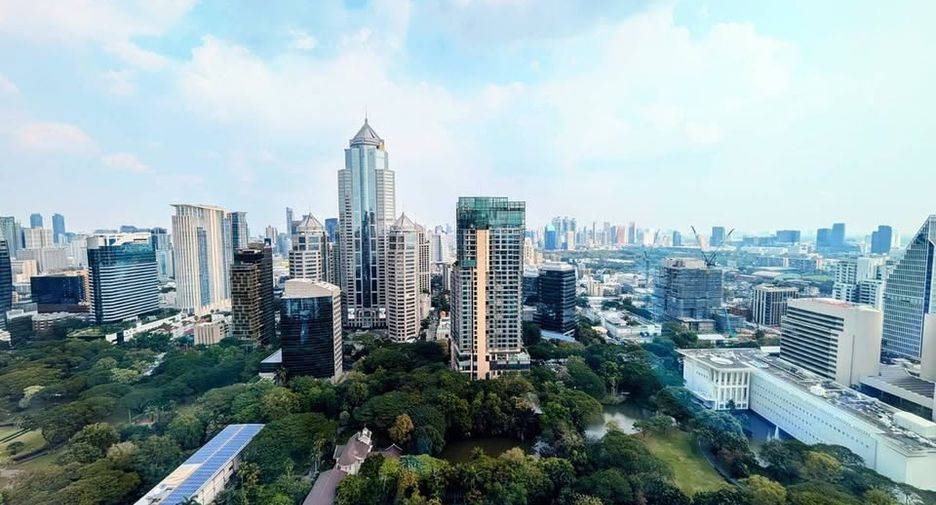 À louer et à vendre 2 chambres condo à Pathum Wan, Bangkok