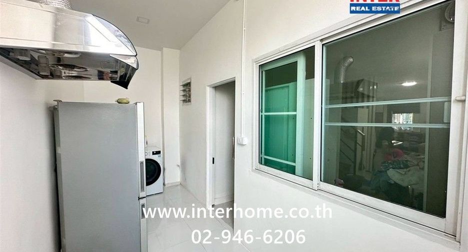 For sale 2 bedrooms townhouse in Lam Luk Ka, Pathum Thani