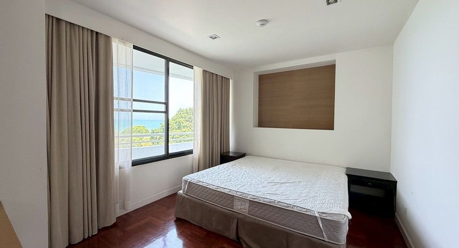 For rent 4 bedrooms condo in Bang Lamung, Chonburi