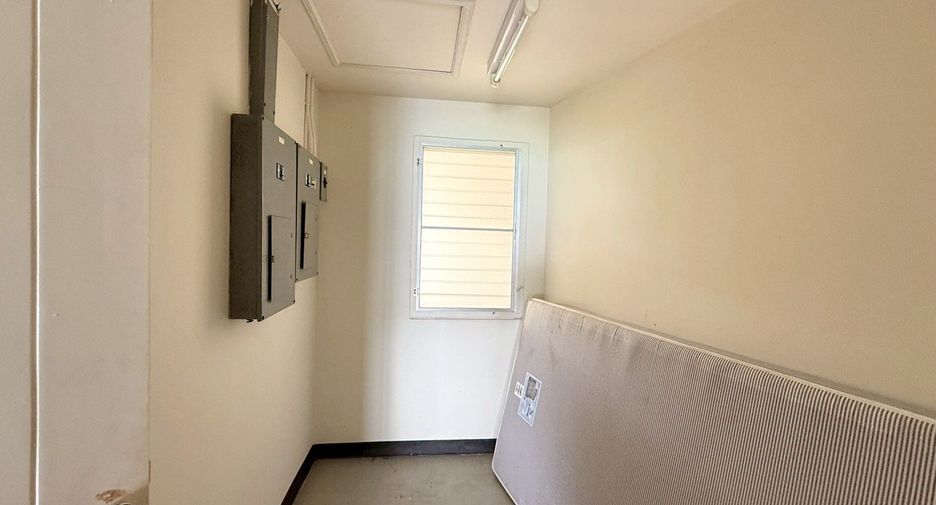 For rent 4 bedrooms condo in Bang Lamung, Chonburi