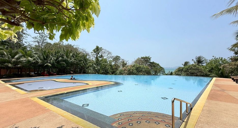 For rent 4 bedrooms condo in Bang Lamung, Chonburi