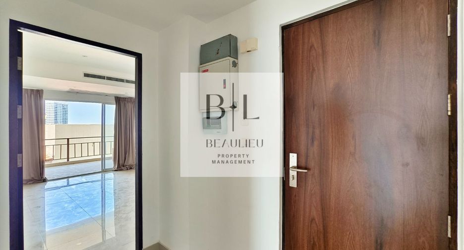 For sale 4 bedrooms condo in Bang Lamung, Chonburi