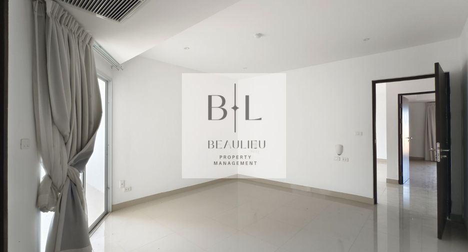 For sale 4 bedrooms condo in Bang Lamung, Chonburi