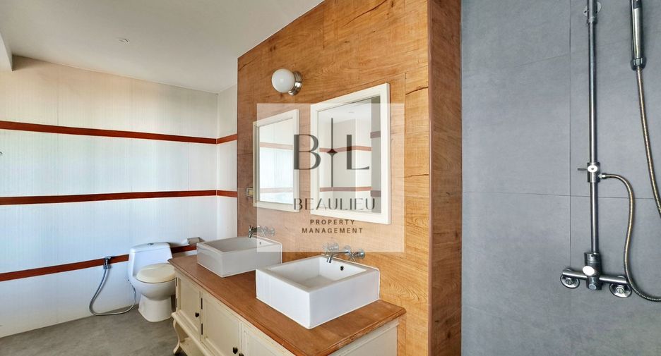 For sale 4 bedrooms condo in Bang Lamung, Chonburi