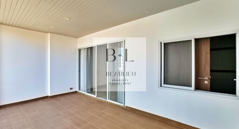 For sale 4 bedrooms condo in Bang Lamung, Chonburi