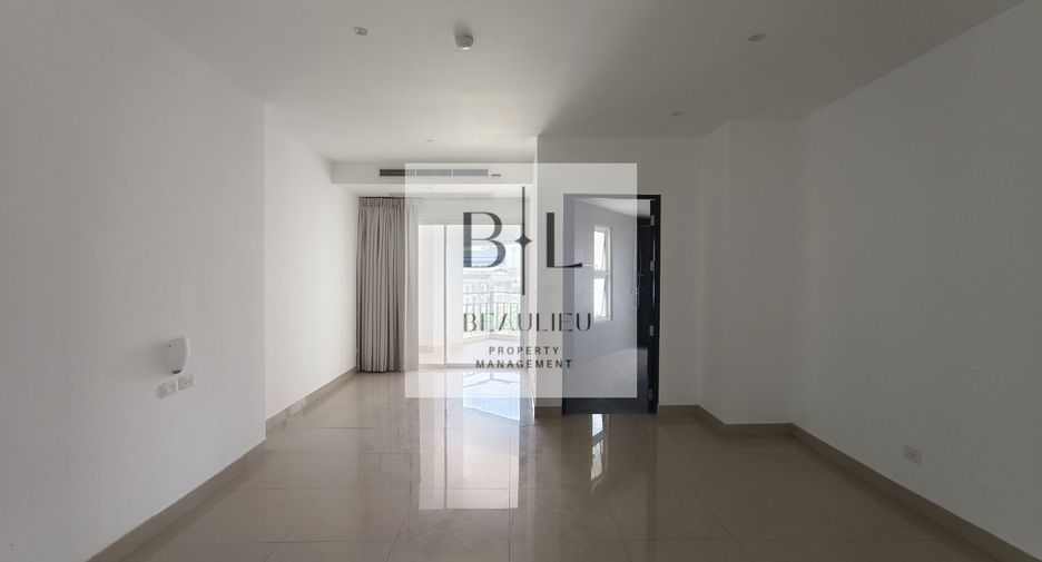 For sale 4 bedrooms condo in Bang Lamung, Chonburi