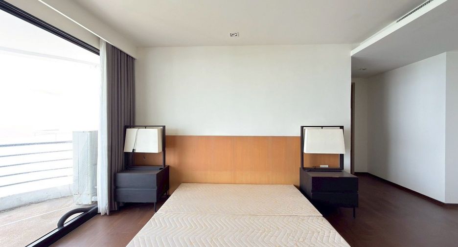 For rent 4 bedrooms condo in Bang Lamung, Chonburi