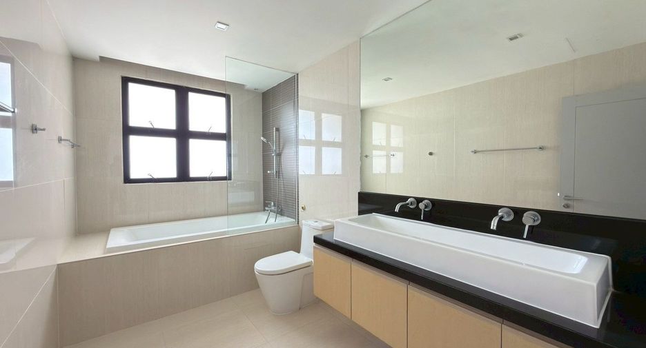 For rent 4 bedrooms condo in Bang Lamung, Chonburi