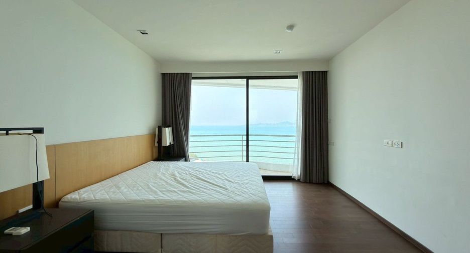 For rent 4 bedrooms condo in Bang Lamung, Chonburi