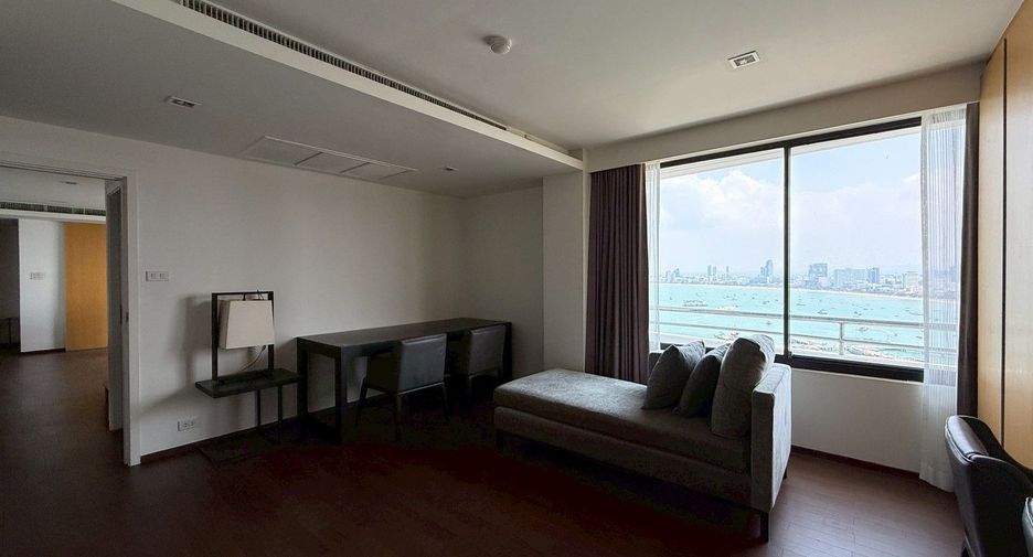For rent 4 bedrooms condo in Bang Lamung, Chonburi