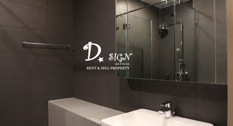 For rent 2 bedrooms condo in Pathum Wan, Bangkok
