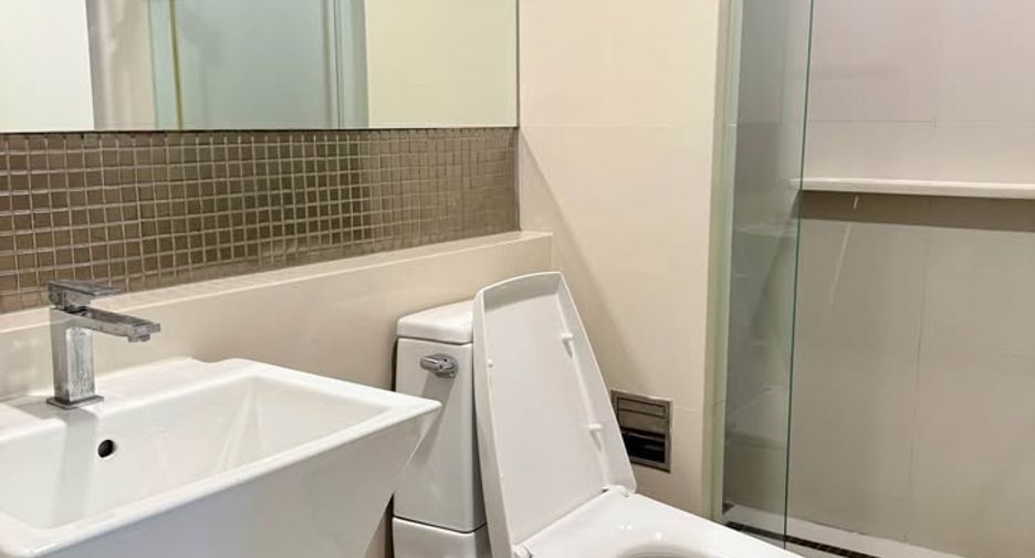 Condo en alquiler de 2 habitaciones en Phaya Thai, Bangkok