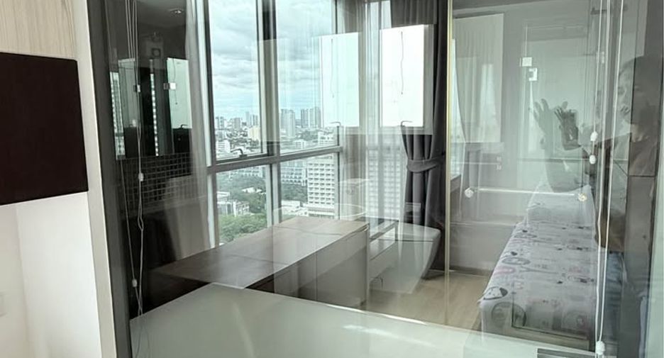 Condo en alquiler de 2 habitaciones en Phaya Thai, Bangkok