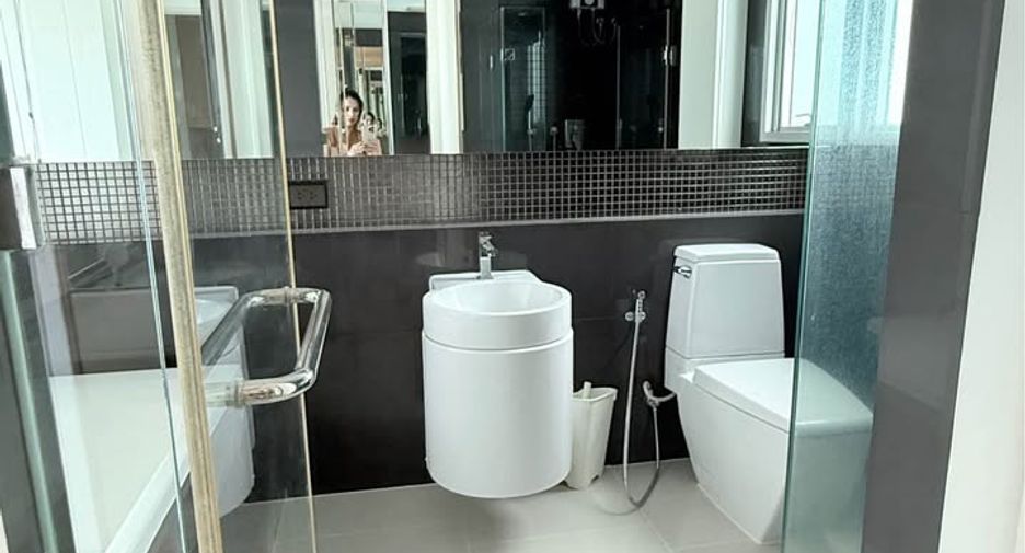 Condo en alquiler de 2 habitaciones en Phaya Thai, Bangkok