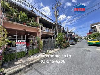 出售 2 卧室 联排别墅 在 Lat Phrao, 曼谷