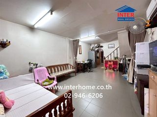 出售 2 卧室 联排别墅 在 Lat Phrao, 曼谷