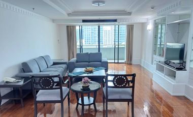 For rent 3 bedrooms apartment in Watthana, Bangkok