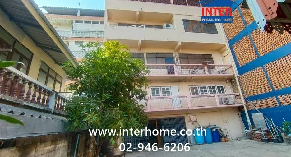 For sale 13 bedrooms retail Space in Bang Kapi, Bangkok