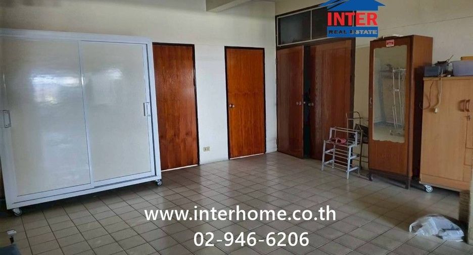 For sale 13 bedrooms retail Space in Bang Kapi, Bangkok