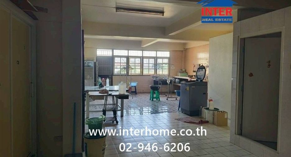 For sale 13 bedrooms retail Space in Bang Kapi, Bangkok