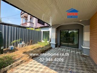 Casa adosada en venta de 3 habitaciones en Mueang Pathum Thani, Pathum Thani