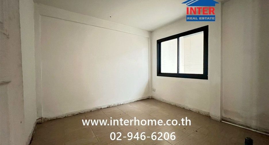 Casa adosada en venta de 3 habitaciones en Mueang Pathum Thani, Pathum Thani