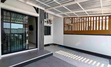 For rent 2 bedrooms townhouse in Bang Lamung, Chonburi