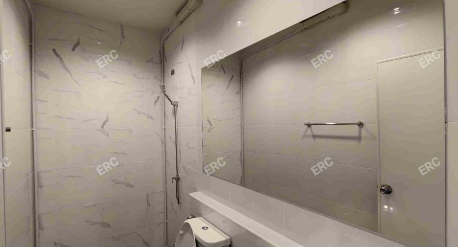 For rent 2 bedrooms townhouse in Bang Lamung, Chonburi