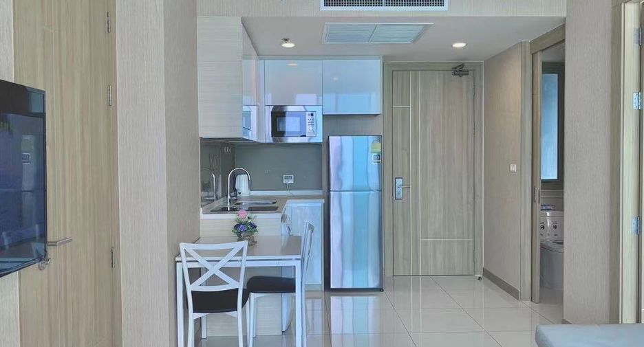Condo en alquiler de 2 habitaciones en Bang Lamung, Chonburi