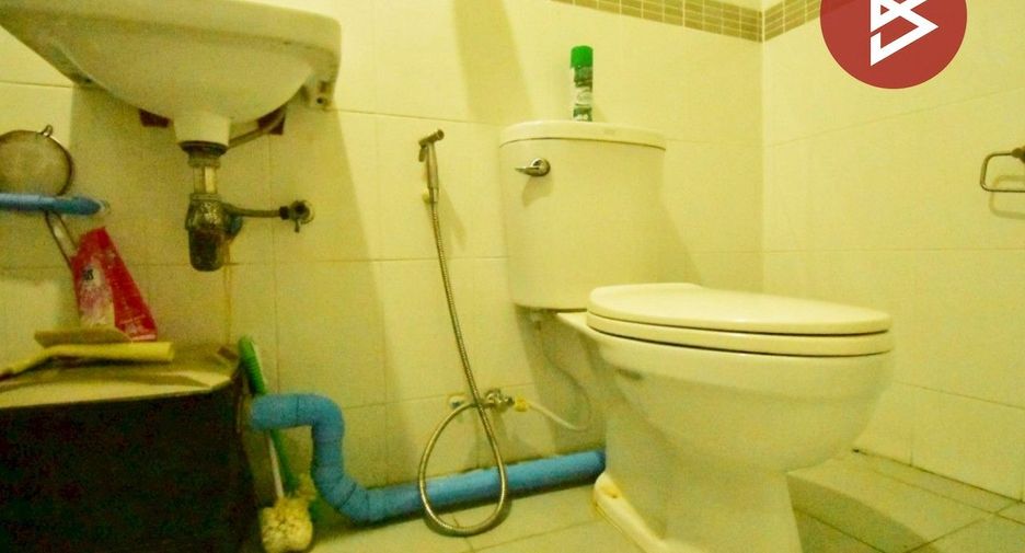For sale 2 bedrooms townhouse in Phra Samut Chedi, Samut Prakan
