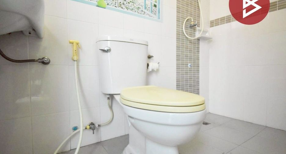 For sale 2 bedrooms townhouse in Phra Samut Chedi, Samut Prakan