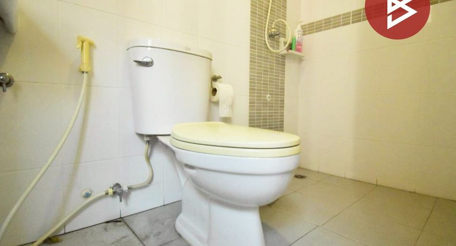 For sale 2 bedrooms townhouse in Phra Samut Chedi, Samut Prakan
