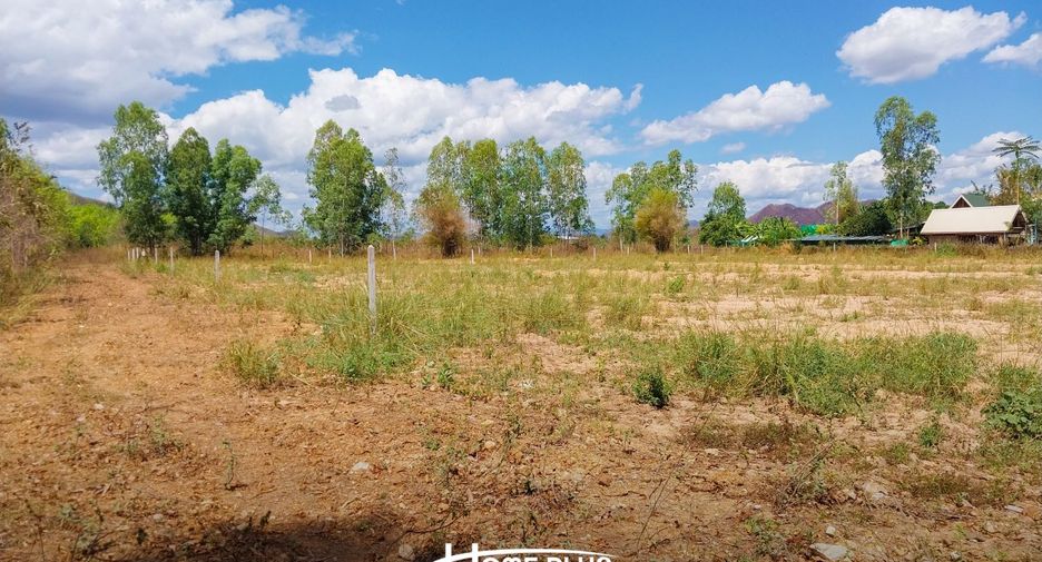 For sale land in Tha Yang, Phetchaburi