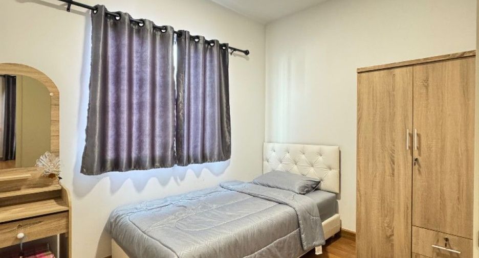 For sale 3 bedrooms townhouse in Khlong Luang, Pathum Thani