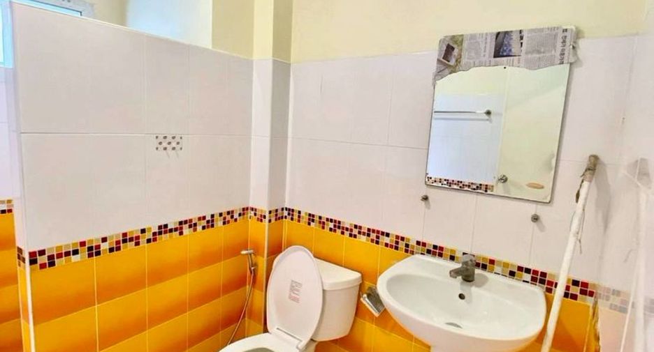 For rent 4 bedrooms house in Mueang Chiang Mai, Chiang Mai