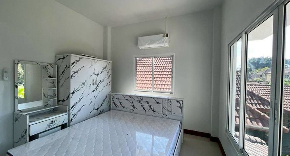 For rent 4 bedrooms house in Mueang Chiang Mai, Chiang Mai