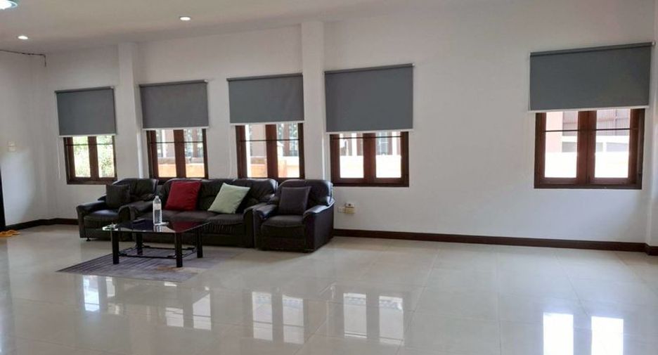 For rent 3 bedrooms house in Mueang Chiang Mai, Chiang Mai