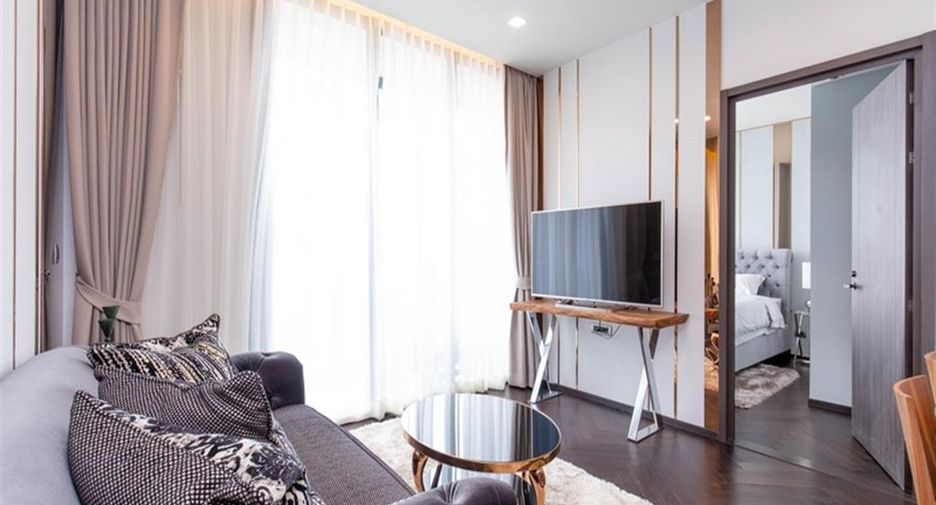 For rent 2 bedrooms condo in Phaya Thai, Bangkok