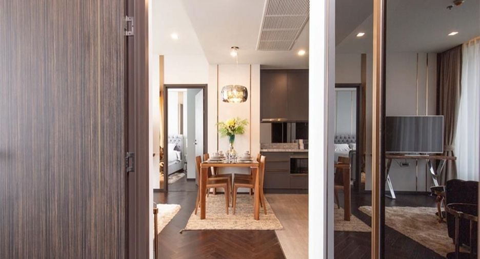 For rent 2 bedrooms condo in Phaya Thai, Bangkok