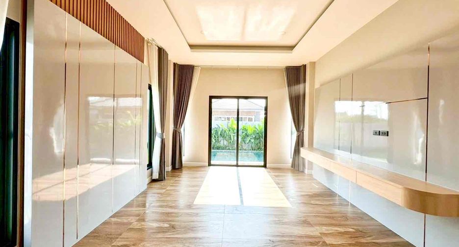 For sale 3 bedrooms house in Bang Lamung, Chonburi