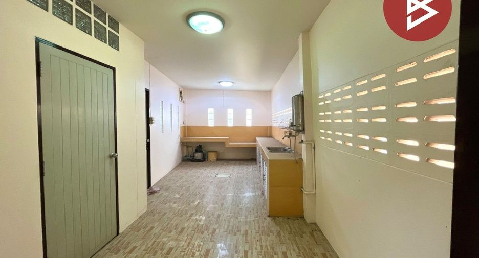 Продажа 3 спальни торговое помещение в Mueang Chon Buri, Чонбури