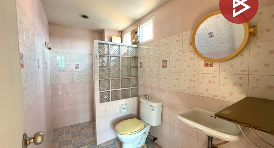 Продажа 3 спальни торговое помещение в Mueang Chon Buri, Чонбури