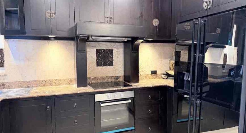 Villa zur Miete mit 4 Zimmer in Bang Lamung, Chonburi