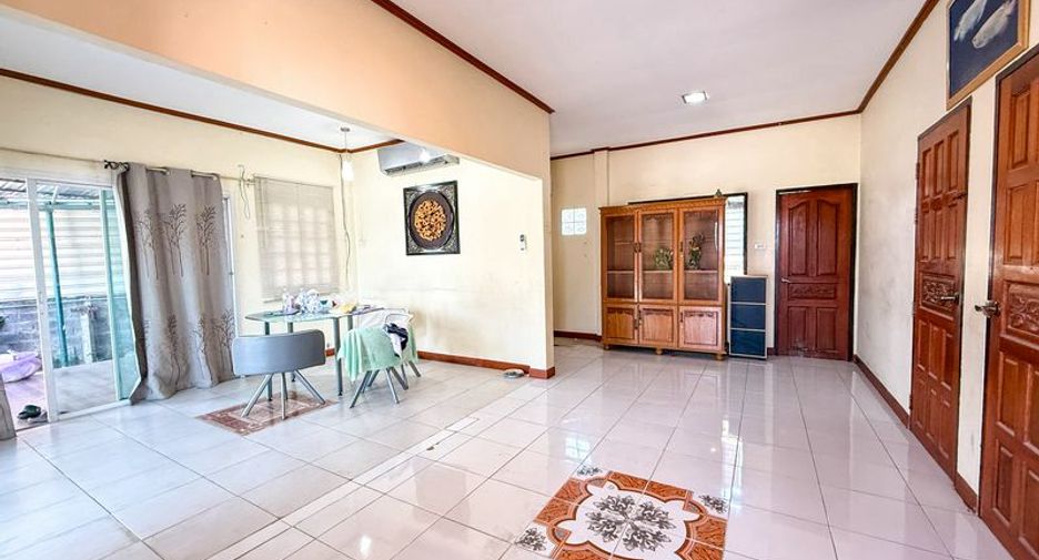 For rent and for sale warehouse in Si Racha, Chonburi