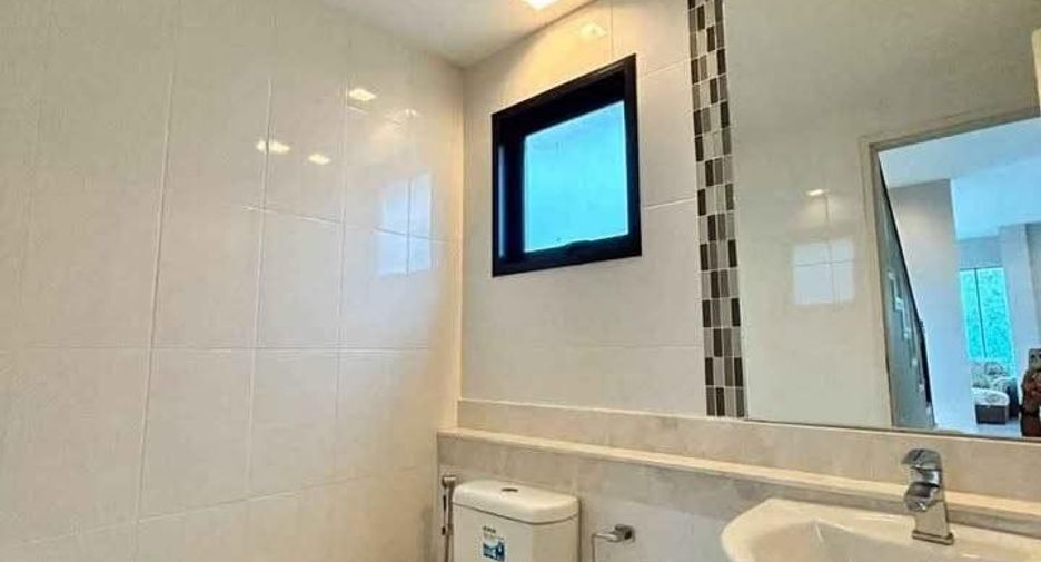 For rent and for sale 3 bedrooms house in San Sai, Chiang Mai