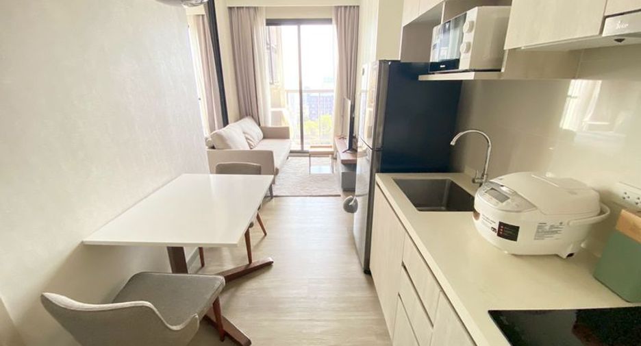 For sale 1 bed condo in Si Racha, Chonburi