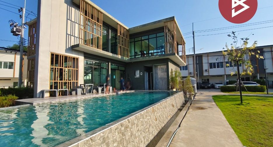 Reihenhaus zum Kauf mit 3 Zimmer in Sam Phran, Nakhon Pathom