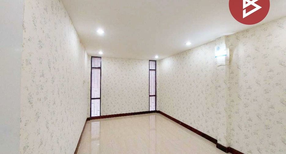 For sale 3 ベッドルーム townhouse in Damnoen Saduak, Ratchaburi